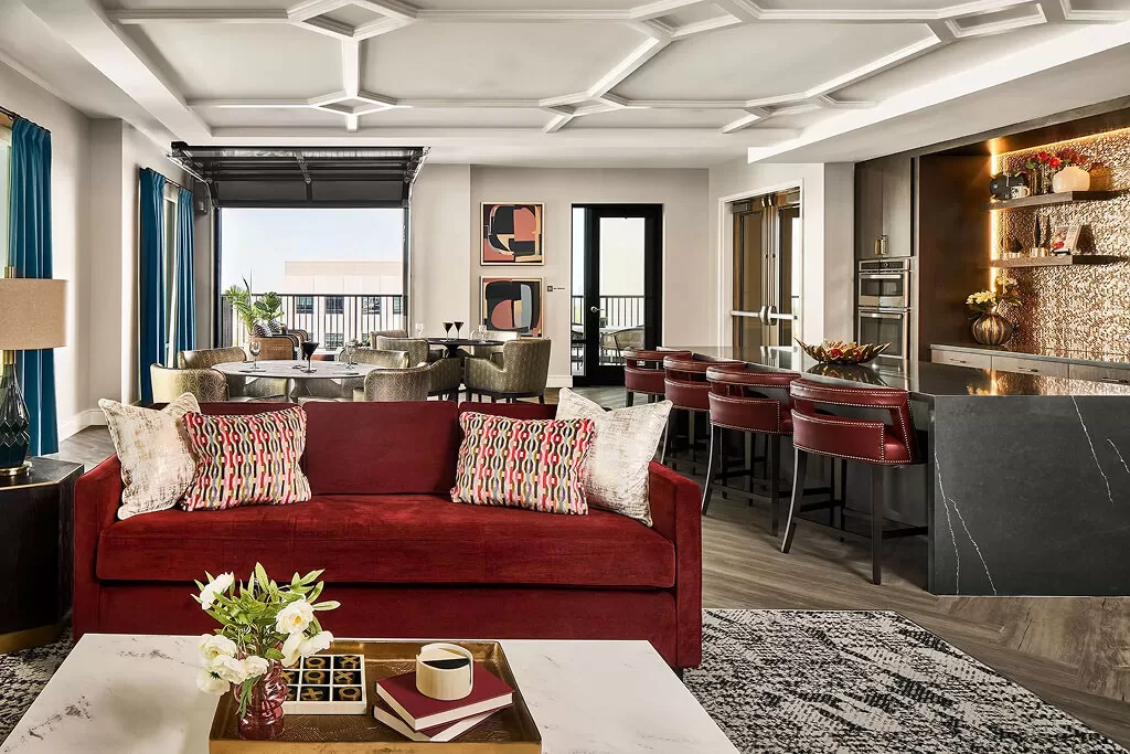 Elegant senior community dining area in Denver